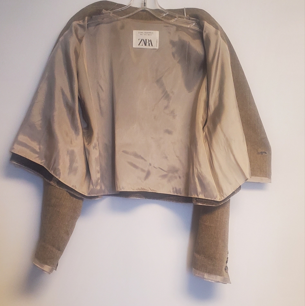 ZARA Limited Edition Contrast Cropped Blazer Size Large - Picture 10 of 13